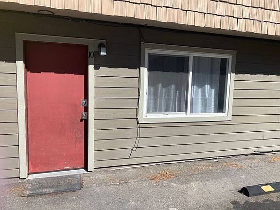 2nd image of 1974 D St #10