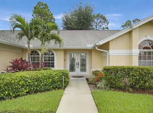 13049 Meadowbreeze Dr, Wellington, FL 33414