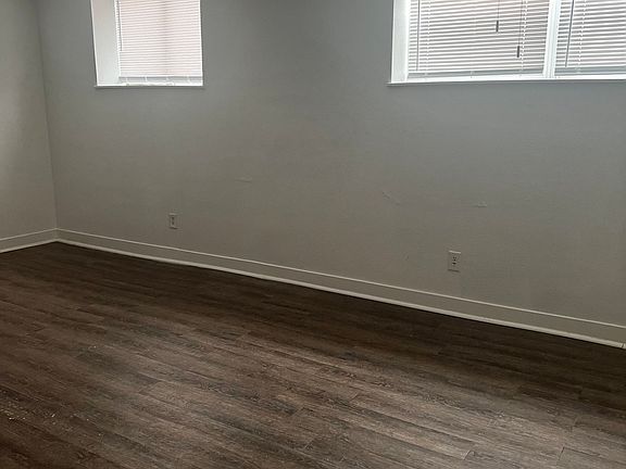 3rd image of 1151 Fairfield Ave APT 1