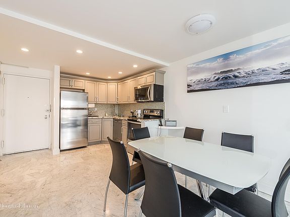 5th image of 450 W Broadway APT 4B