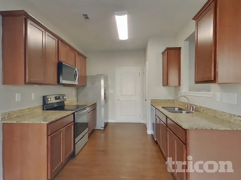 2062 Aragon Ln — Photo 10