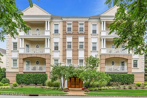 1021 Oval Rd #1021 Photo 1