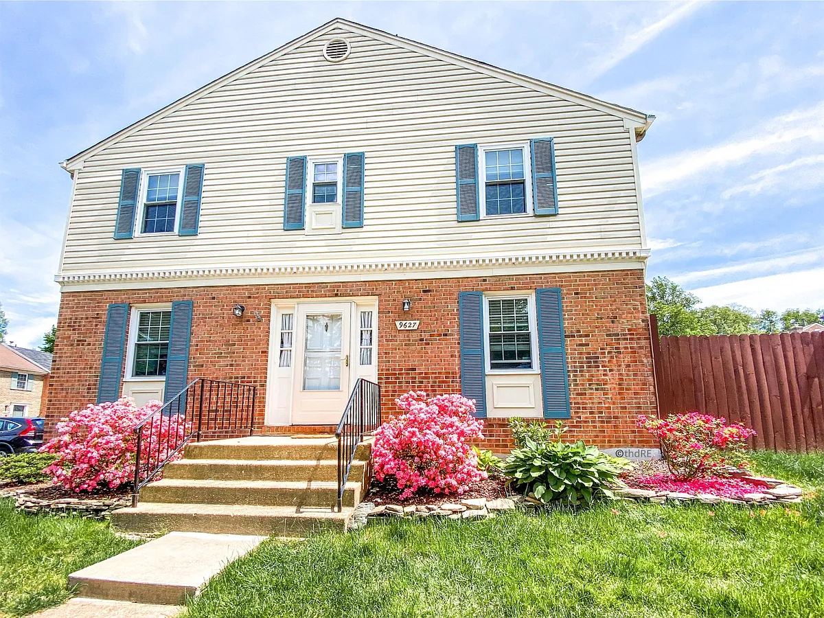 Building Photo - 9627 Lindenbrook St