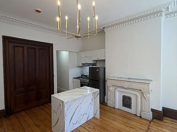 3rd image of 43 Milford St #2