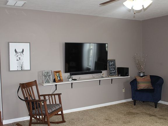 5th image of 610 Bolivar St