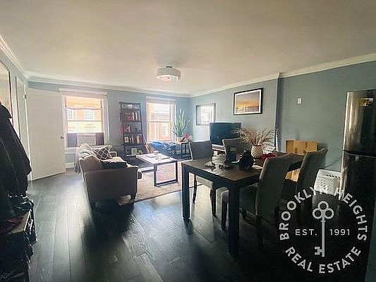 4th image of 143 Montague St #5B