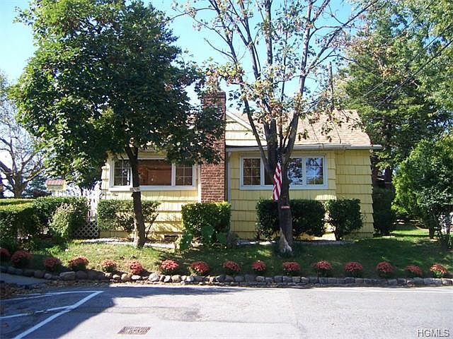 1st image of 91 Poplar Ave #91