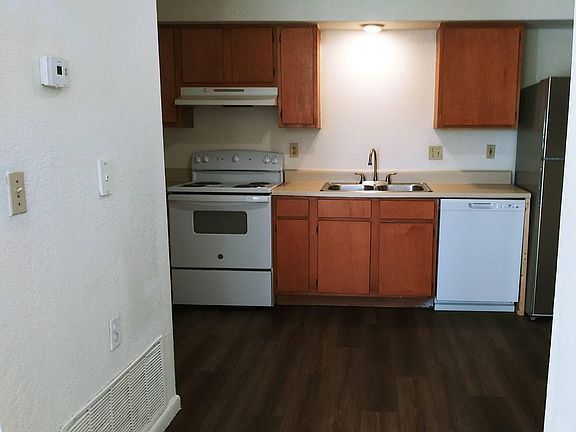 3rd image of 2300 N 20th Pl #2325-4