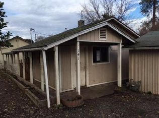 1410 Oakhill Ln, Grants Pass, OR 97527