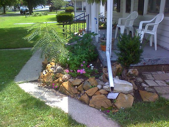 Well kept neighborhood.