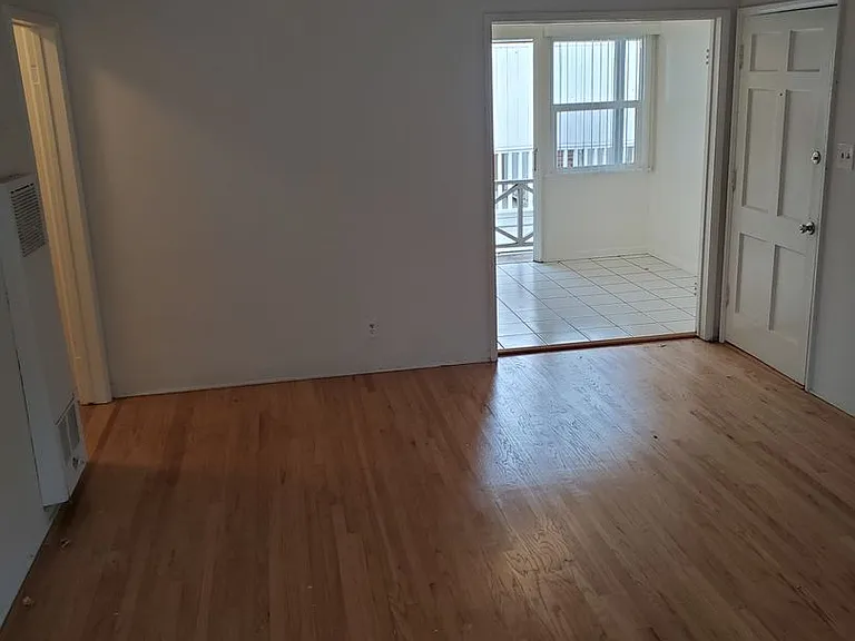 11320 Washington Pl — Photo 5