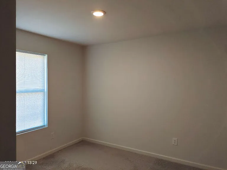 538 Pemberton St — Photo 4