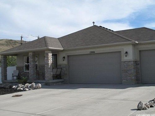 1st image of 13906 S Lamont Lowell Cir