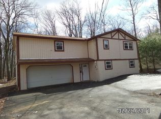 1517 Belgravia Dr, Tobyhanna, PA