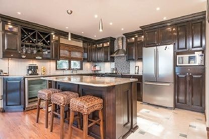 4th image of 16 Harrys Ln