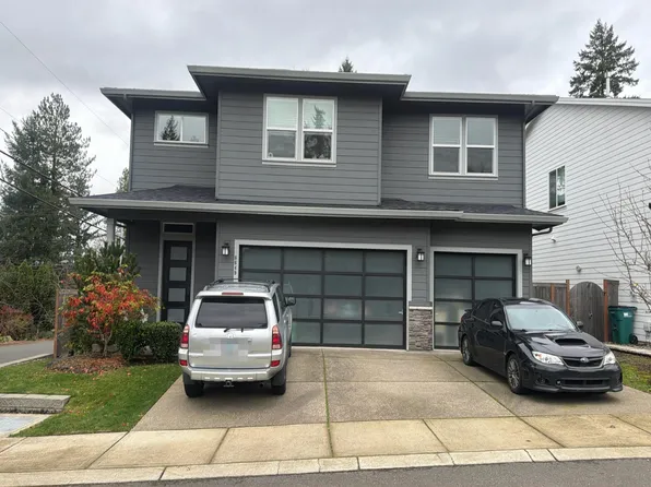 8649 SW Herzog Ln, Portland, OR 97223