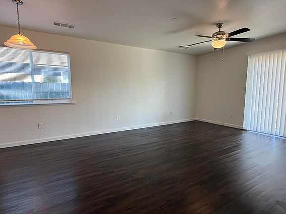 4th image of 2211 Bell Avenue