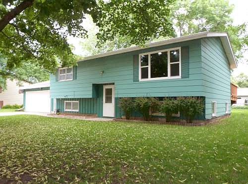 828 17th Street, Windom, Mn 56101