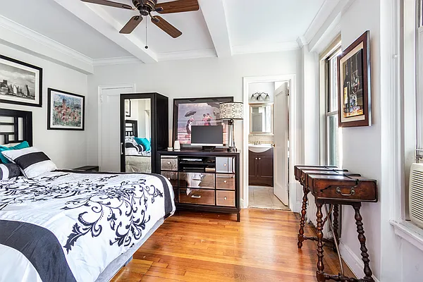 Sold by Compass | media 3