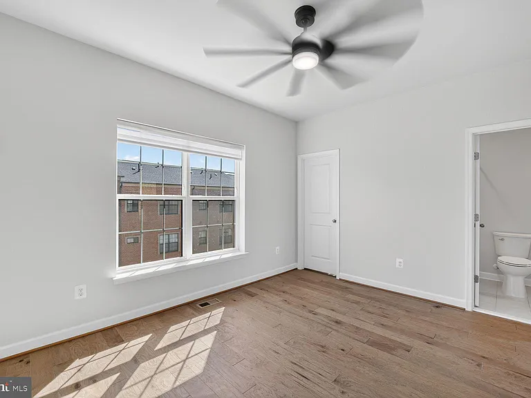 620 Halsey Way — Photo 22