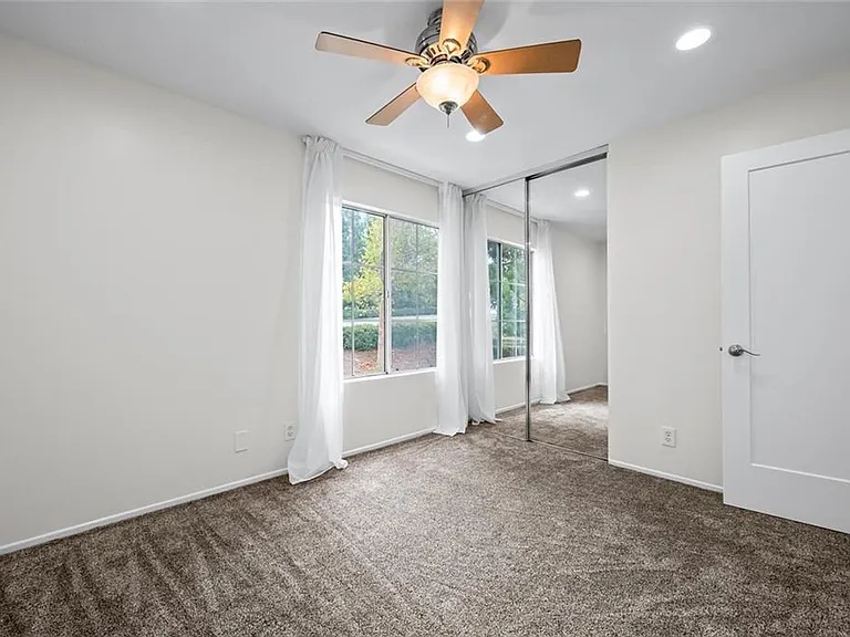 3 Opera Ln — Photo 25