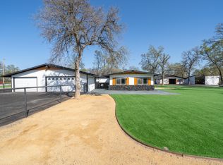 11483 Easy St, Redding, CA 96003