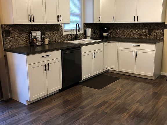 5th image of 815 W 25th Ave