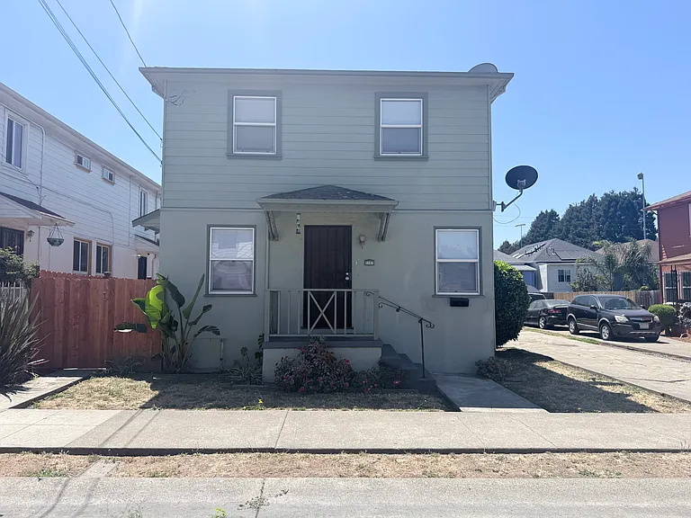 1147 54th St — Photo 1