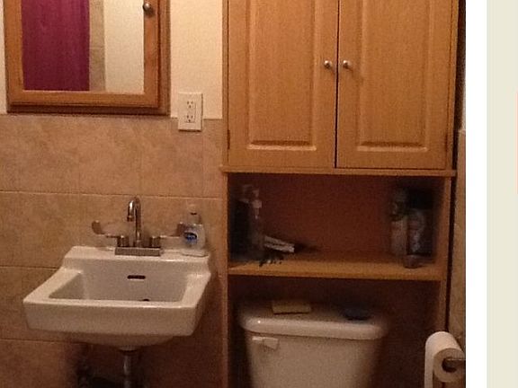 3rd image of 50 Troutman St