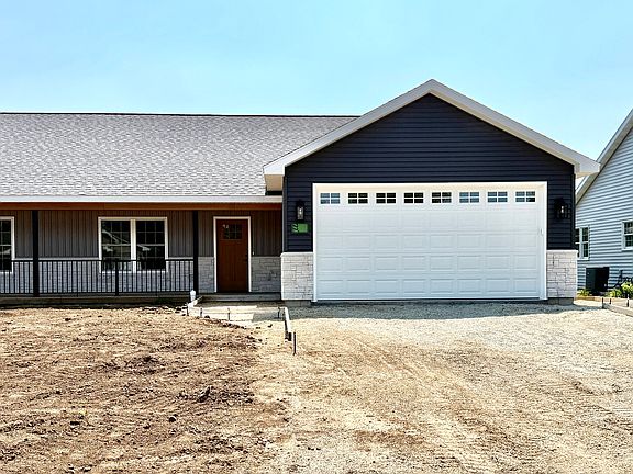2nd image of 1421 N Ridge Dr