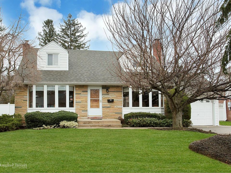 1st image of 22 Evelyn Dr
