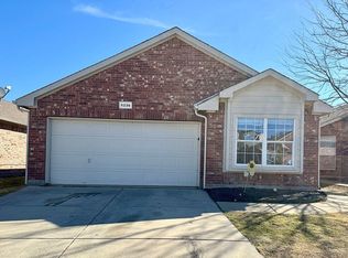 6236 Adonia Dr, Fort Worth, TX 76131