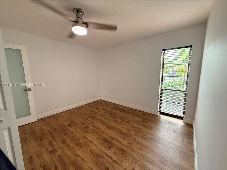 9717 N New River Canal Road 406 #406 — Photo 22