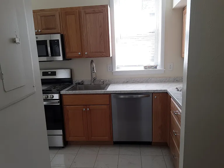 607 E 14th Ave #2 — Photo 6