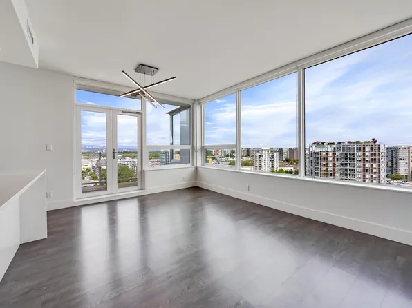 5508 Hollybridge Way #1501, Richmond, BC V7C 0C7