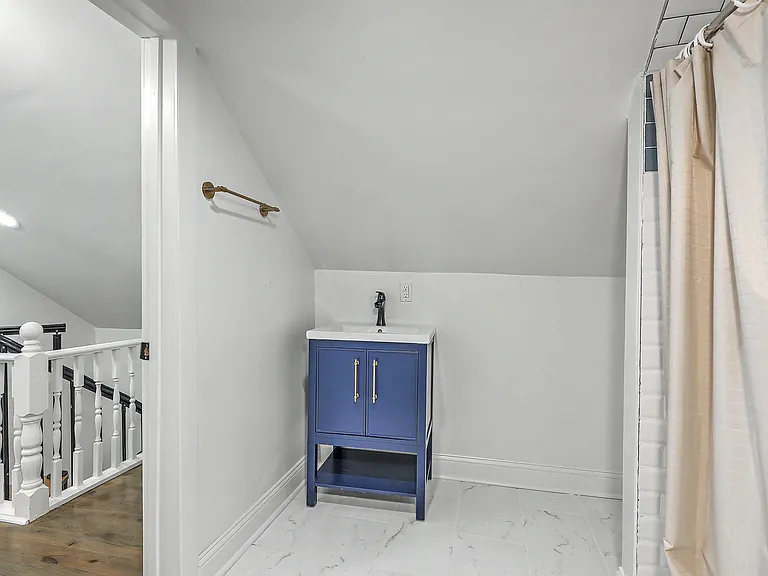 272 Coming St #C — Photo 33