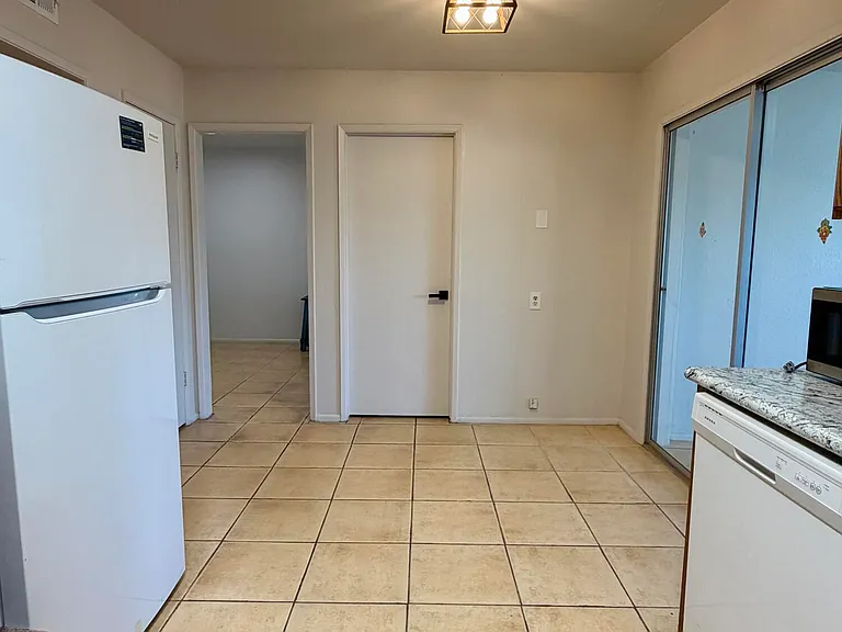 12624 N 105th Ave — Photo 11
