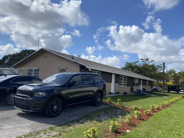 5904 SW 27th St, Hollywood, FL 33023