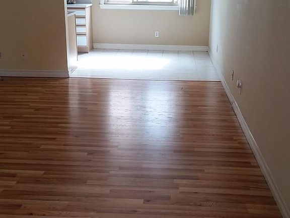 3rd image of 8650 Belford Ave APT 116