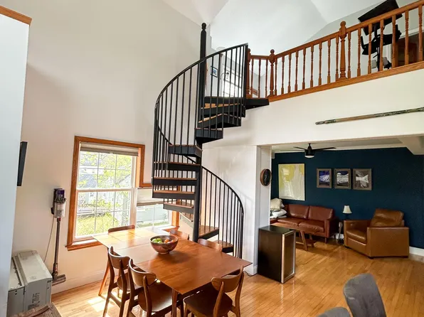 1179 Washington Ave #2, Portland, ME 04103