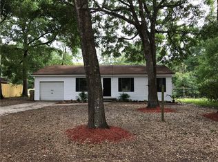 25824 Shawnee St, Sorrento, FL 32776