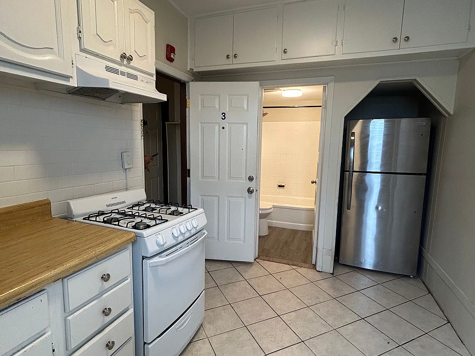1st image of 341 Ridge Rd APT 3