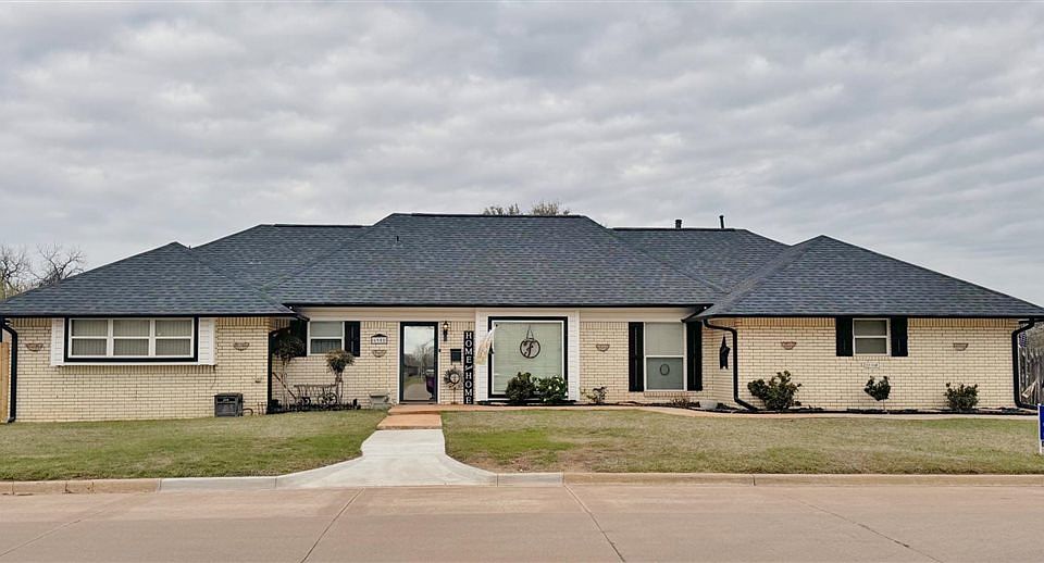 1st image of 6901 NW Eisenhower Dr