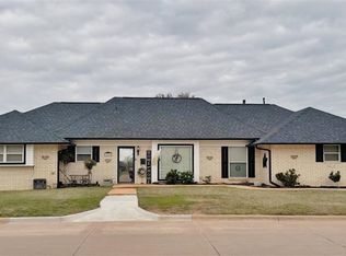 6901 NW Eisenhower Dr, Lawton, OK 73505