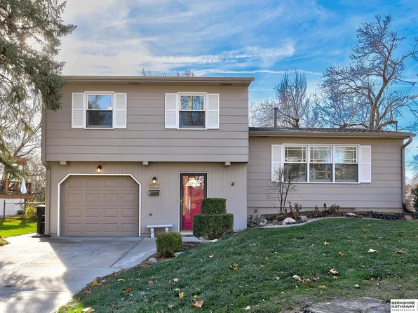9647 Ruggles St, Omaha, NE 68134