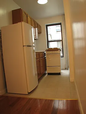 Rented by City Connections Realty | media 48