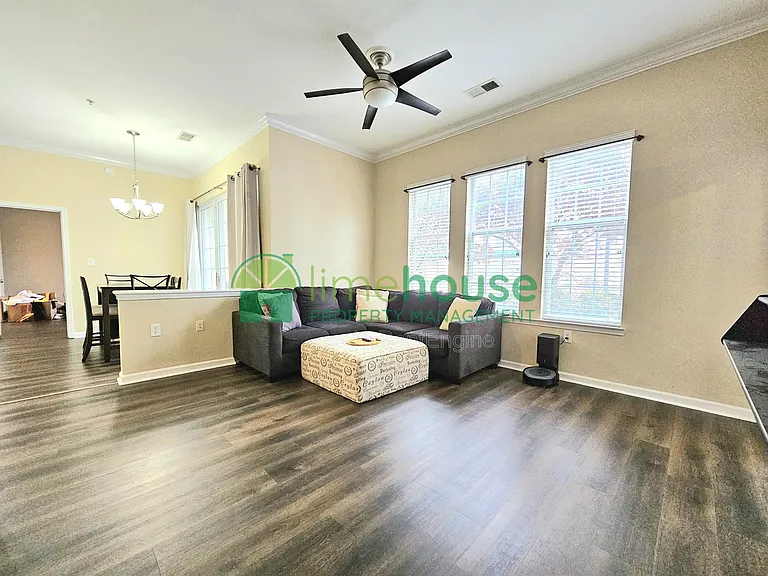 1400 Granby St #104 — Photo 3