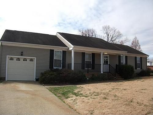 1st image of 1013 Bowling Green Trl