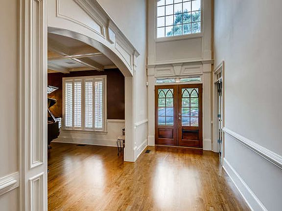 3rd image of 1069 Grassmeade Ct