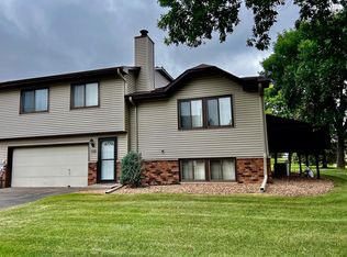 8574 S Maplebrook Cir, Brooklyn Park, MN 55445